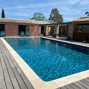 Villa Magnifique Avec Piscine Au Coeur Des Vignes, Cogolin